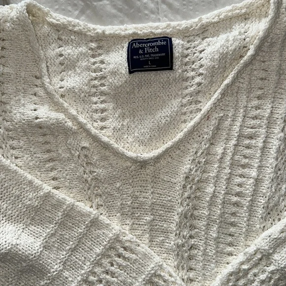 Abercrombie women sweater sz Large - Picture 2 of 3